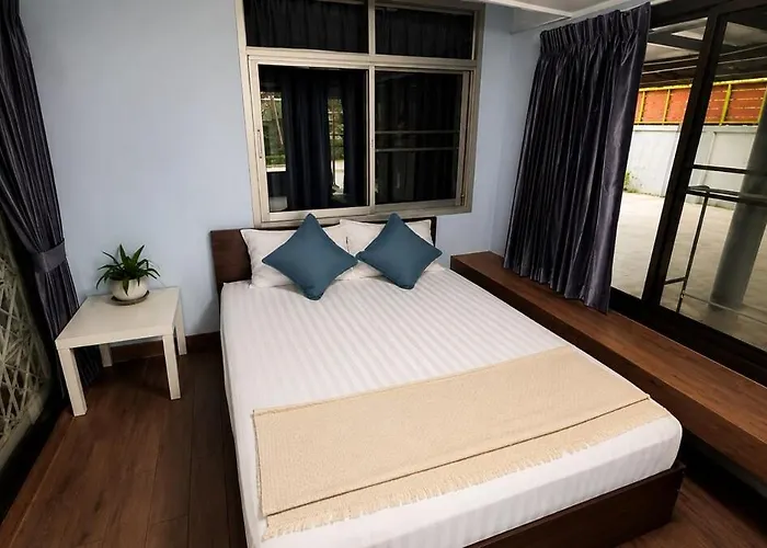Cozyontop Chatuchak Canal House *