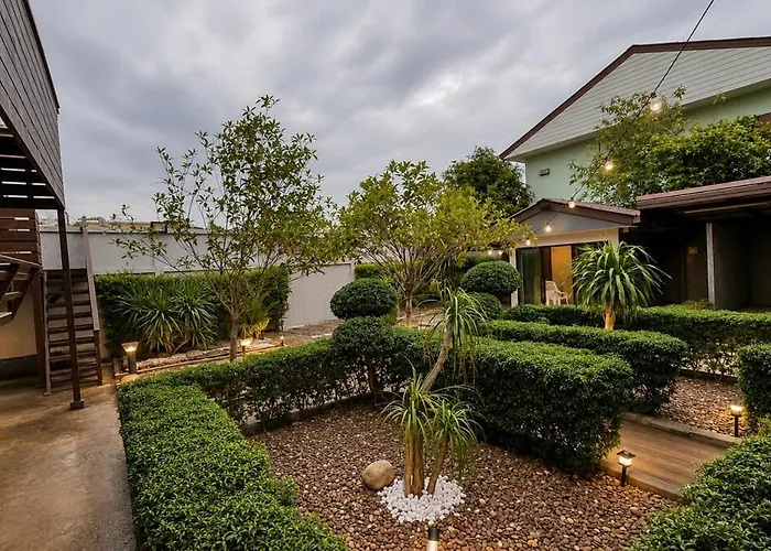 Cozyontop Chatuchak Canal House