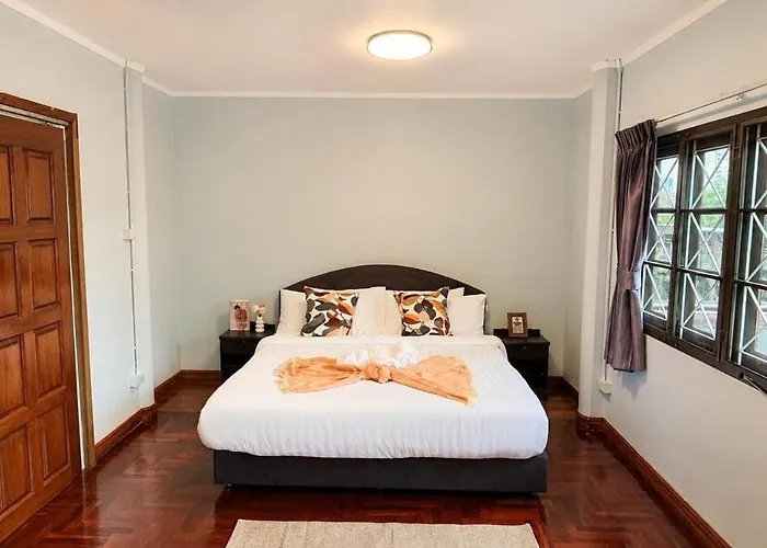 度假居 Cozyontop Chatuchak Canal House 曼谷