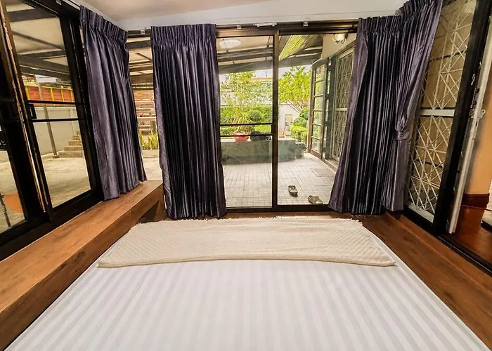 Cozyontop Chatuchak Canal House * Bangkok